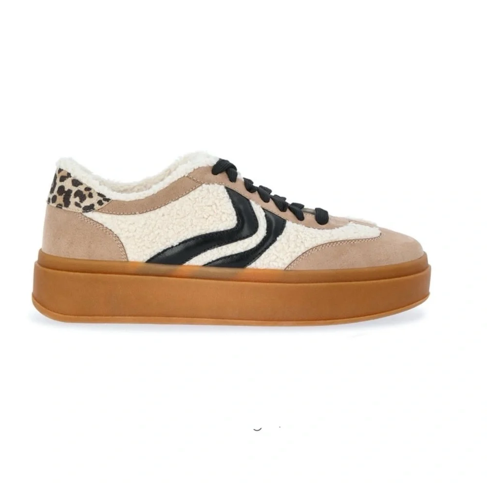 Women’s Cream & Tan Platform Sneakers with Black Detail